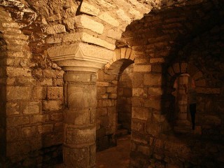 visite-guidee-crypte-saint-avit-orleans-830