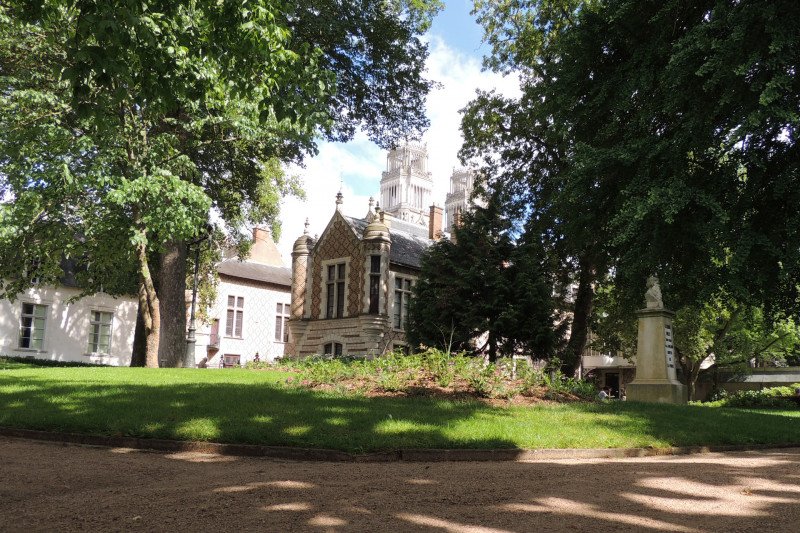 Jardin hôtel Groslot