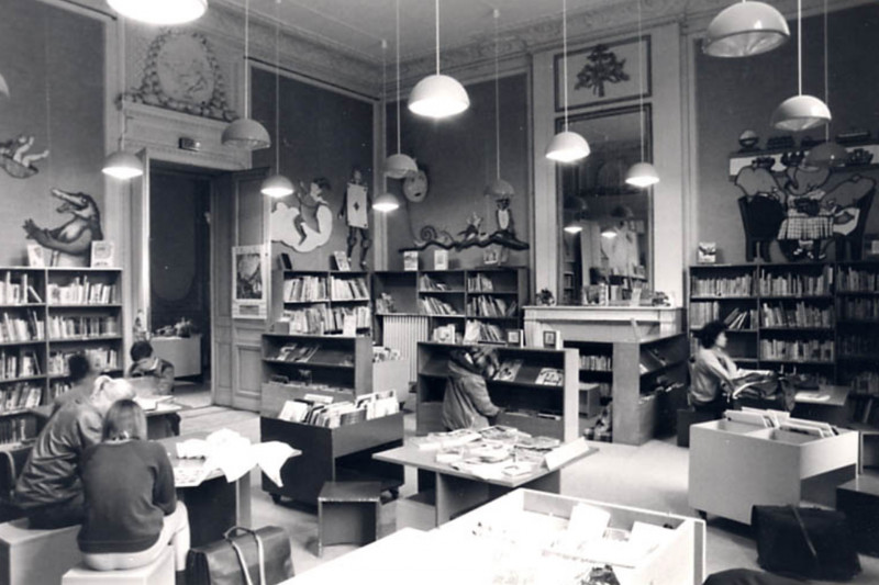 Salle de lecture, section jeunesse de la bibliothèque rue Dupanloup